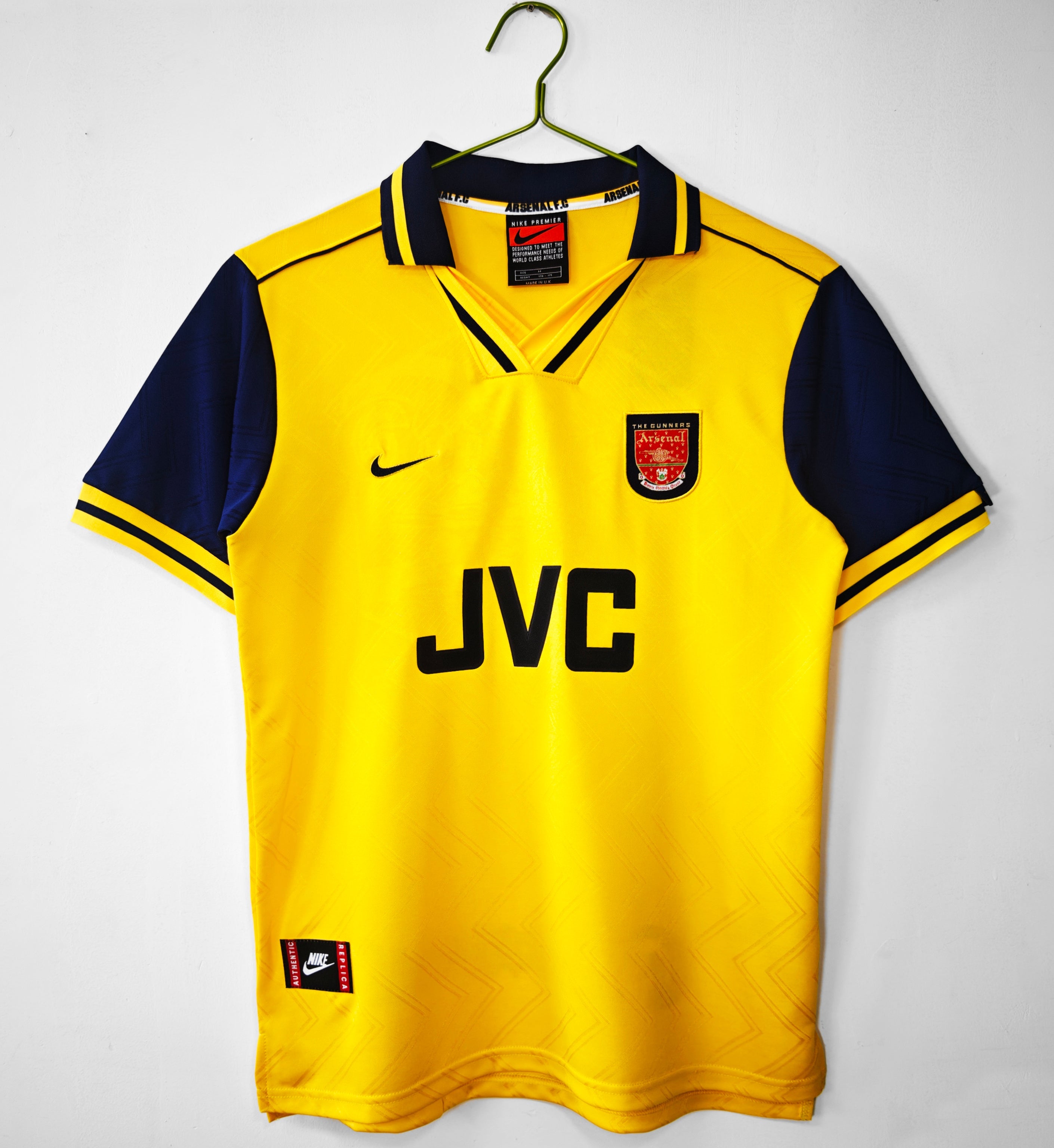 Arsenal 1996-97 Retro Visitante