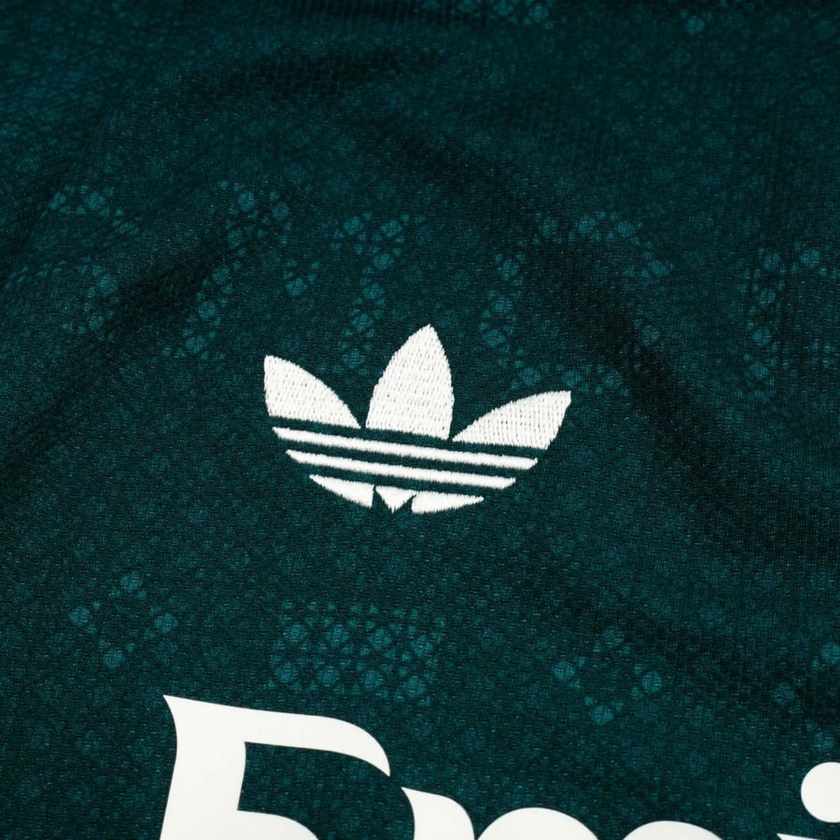 Equipación local del Real Madrid 2026