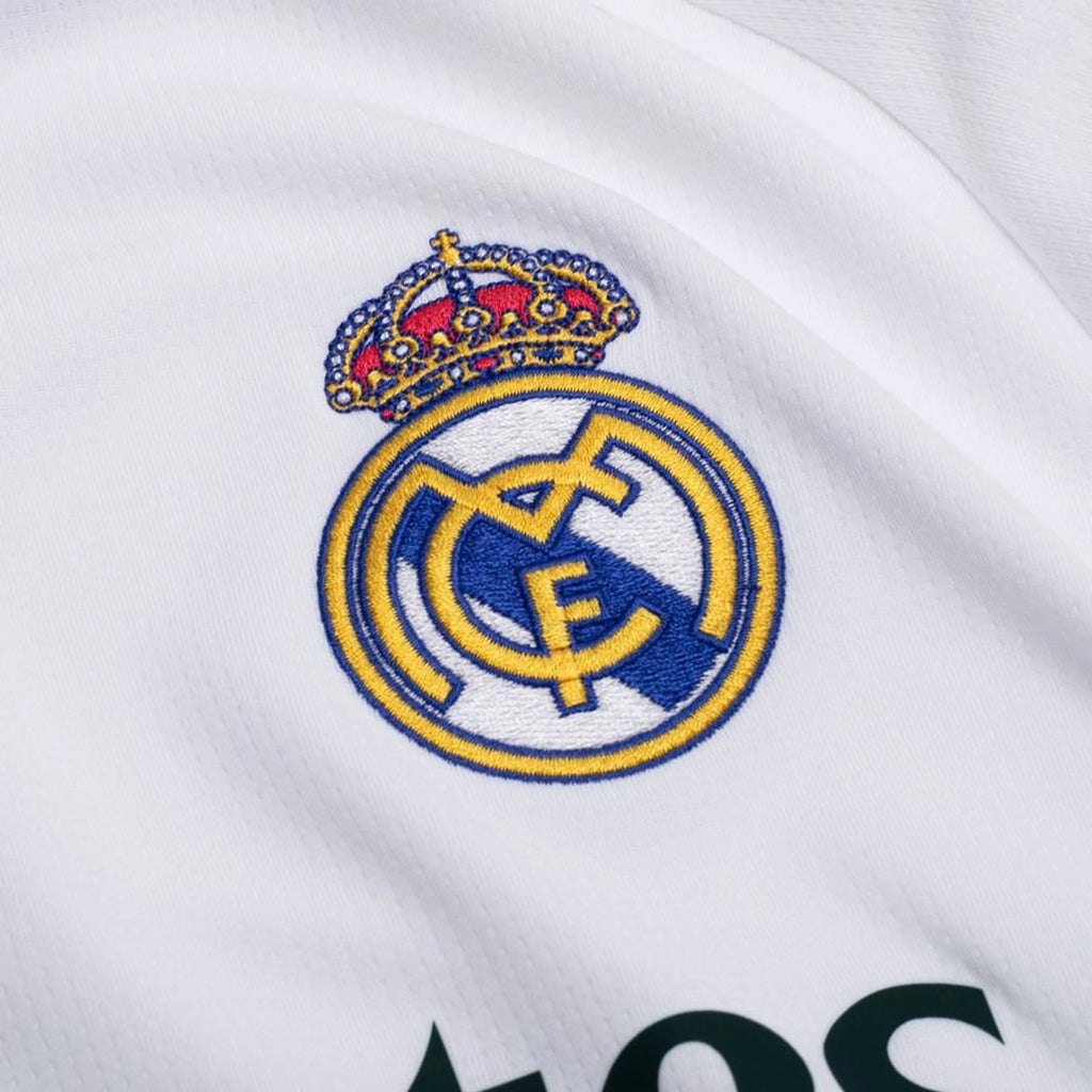 Equipación local del Real Madrid 2026