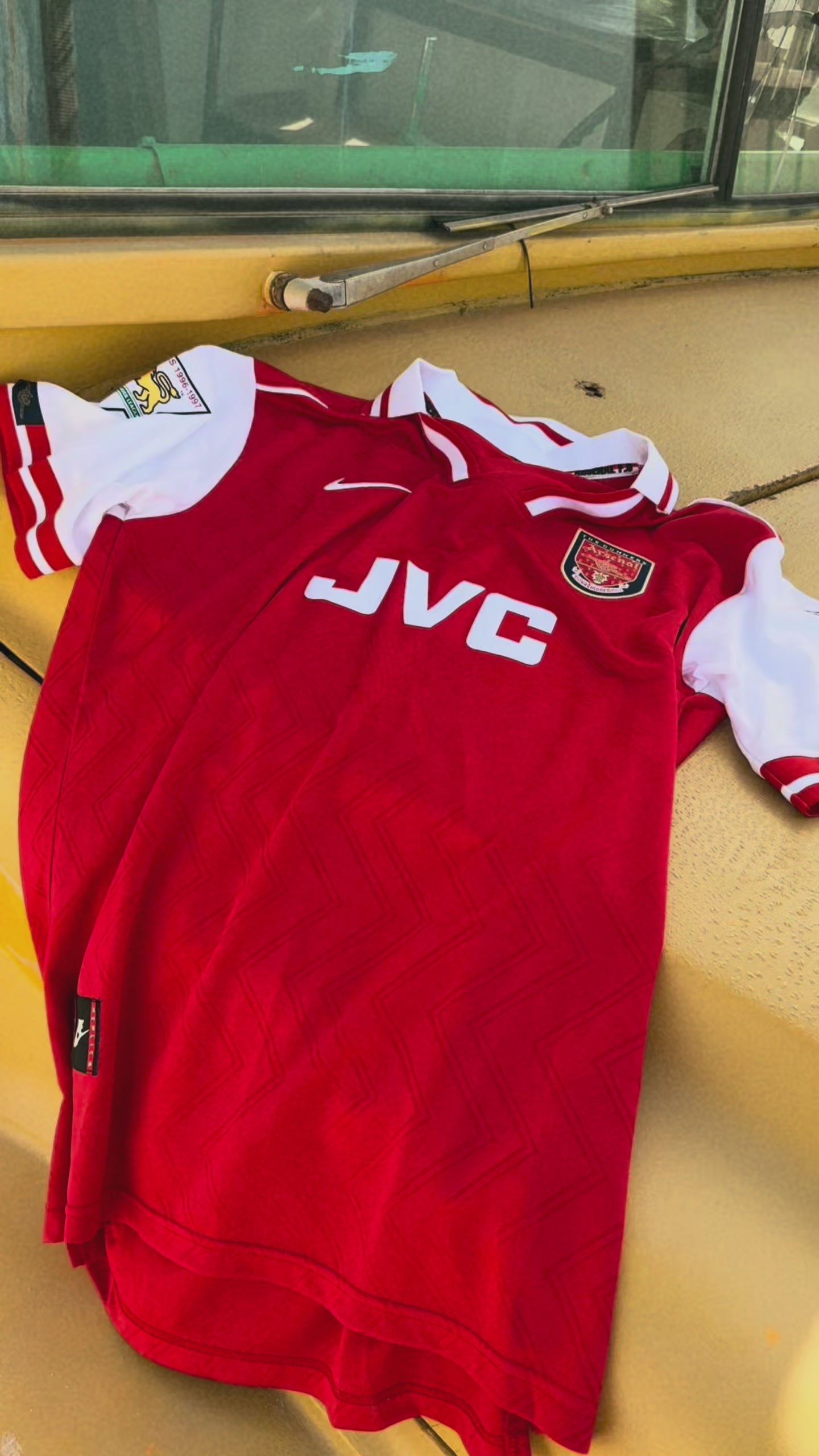 Arsenal 1996-96 Retro